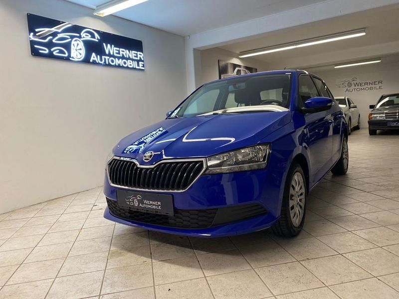 Blau Gebraucht 2020 Skoda Fabia Cool Plus Limousine | 11.700 € (Fairer Preis) - Bild 1/4