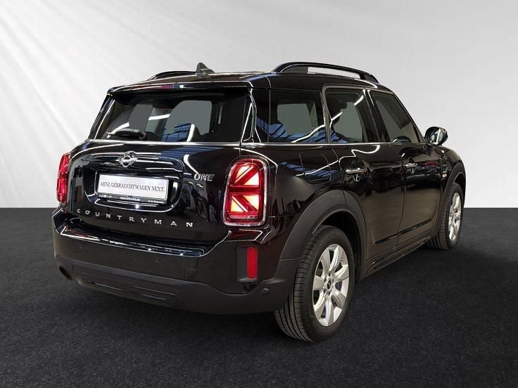 Gebraucht Mini ONE 102 PS (75 kW) 2022 Midnight black metallic Kleinwagen