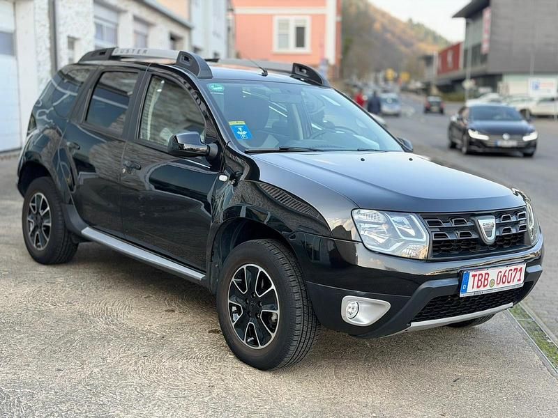 Gebraucht Dacia Duster Black Shadow 125 PS (91 kW) 2017 Schwarz SUV