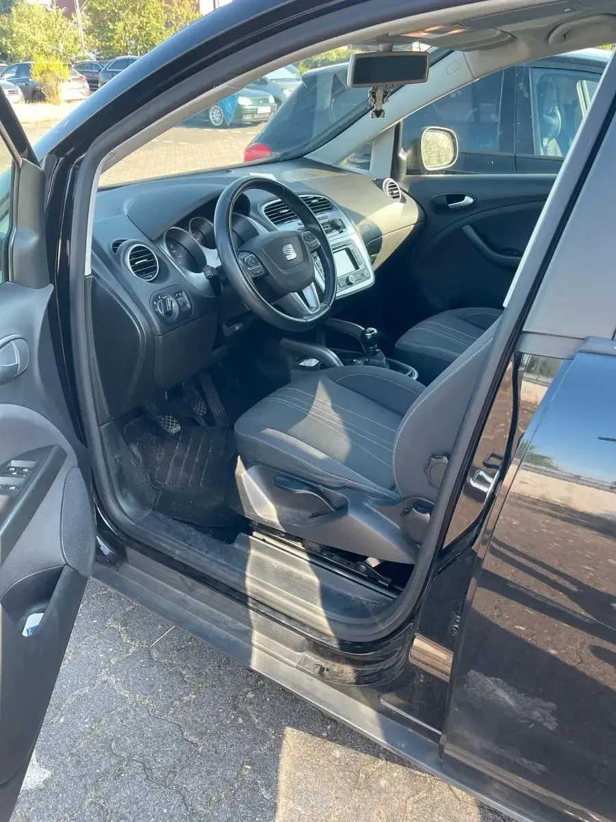 Gebraucht Seat Altea XL 125 PS (91 kW) 2012 Schwarz Van / Kleinbus