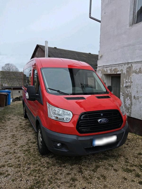 Gebraucht Ford Transit 105 PS (77 kW) 2017 Rot Van / Kleinbus
