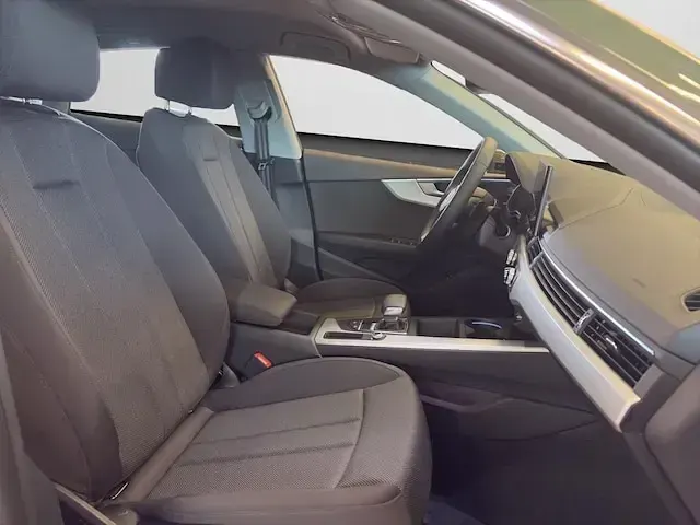 Gebraucht Audi A5 Business 204 PS (150 kW) 2025 Distriktgrün metallic
