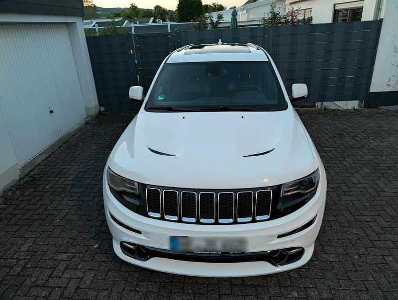 Weiß Gebraucht 2015 Jeep Grand Cherokee SRT SUV | 25.000 € (Superpreis) - Bild 1/4
