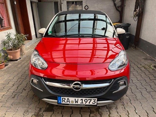 Gebraucht Opel Adam Rocks Rocks 87 PS (63 kW) 2016 Rot Kleinwagen