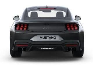 Neu Ford Mustang Fastback 446 PS (328 kW) 2025 Carbonzied grey metallic Coupé