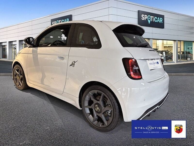 Neu Abarth 500e 114 kW (155 PS) 2025 Weiß Kleinwagen