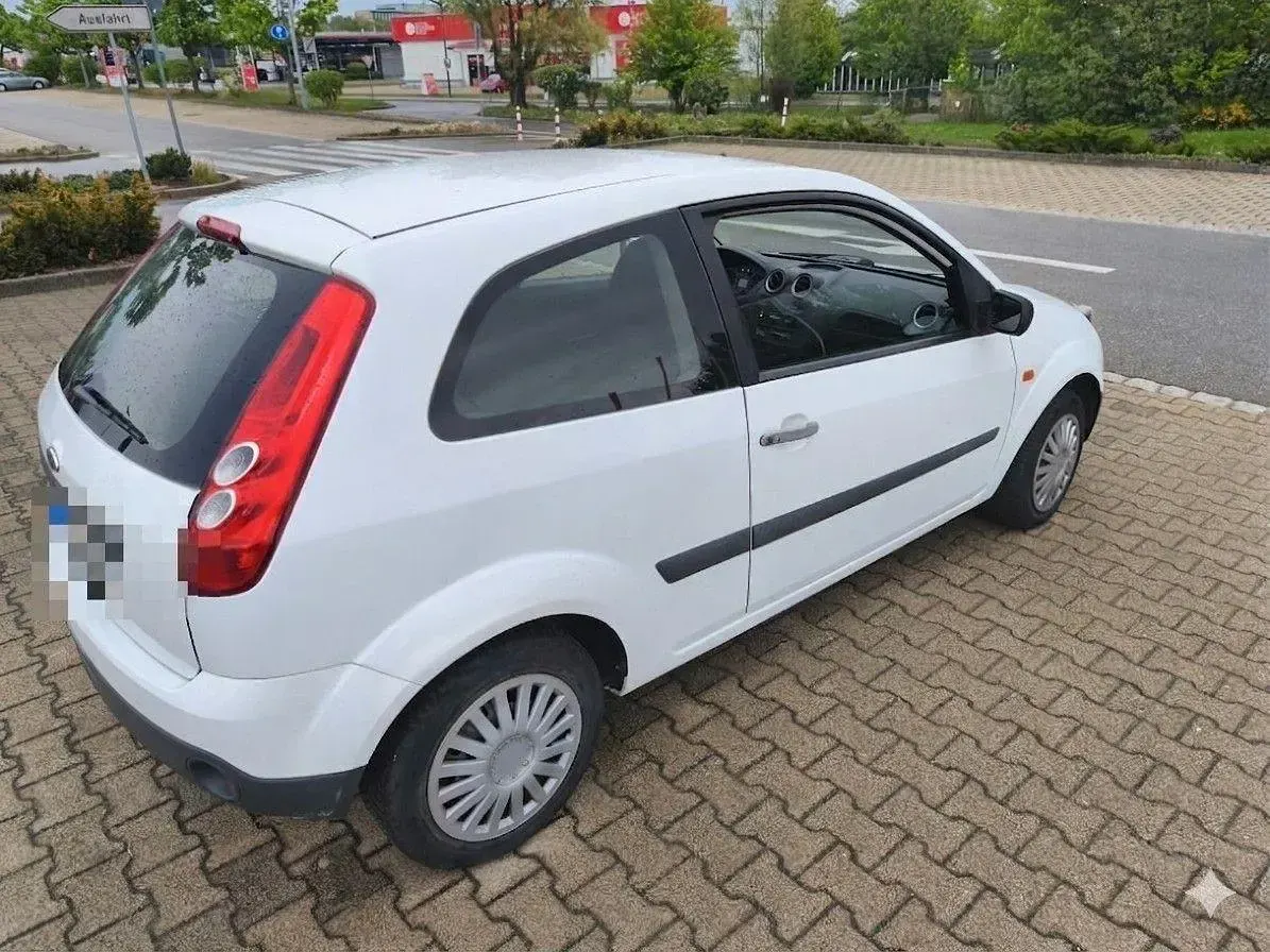 Gebraucht Ford Fiesta Fun X 60 PS (44 kW) 2006 Kleinwagen