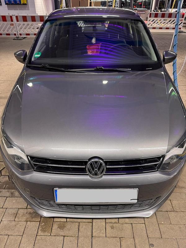 Gebraucht VW Polo 105 PS (77 kW) 2012 Grau Kleinwagen