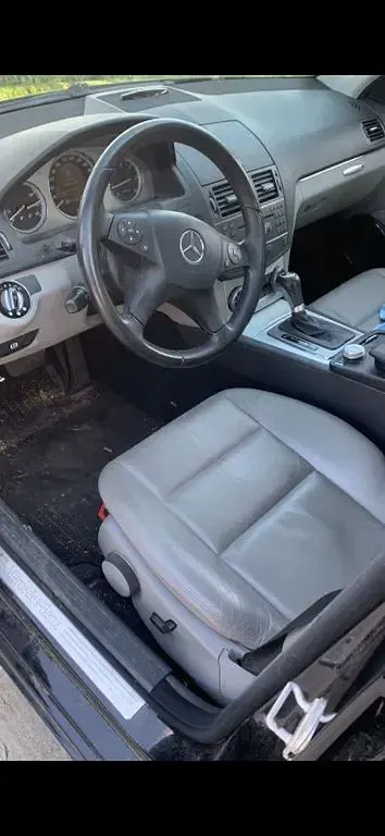 Gebraucht Mercedes C220 Avantgarde 170 PS (125 kW) 2008 Schwarz Limousine