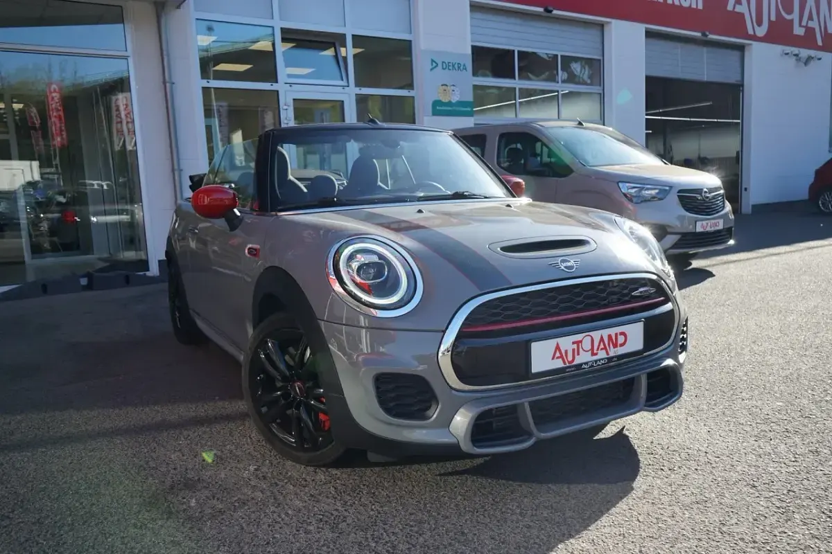 Gebraucht Mini John Cooper Works 231 PS (169 kW) 2020 Grau Kleinwagen