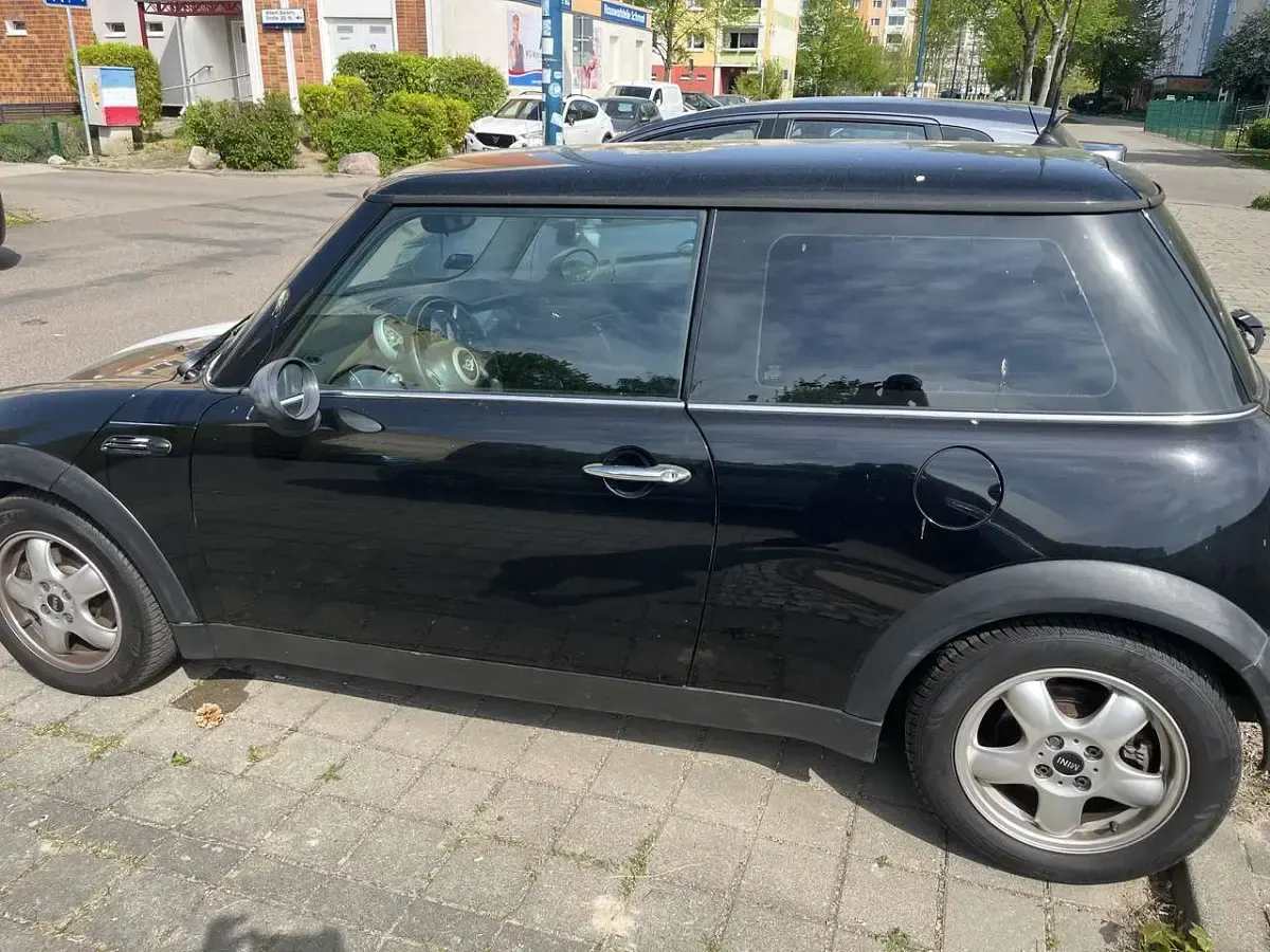 Usata Mini ONE 90 CV (66 kW) 2004 Nero Utilitaria