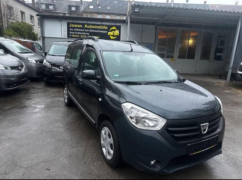 Gebraucht Dacia Dokker 90 PS (66 kW) 2016 Andere farben Van / Kleinbus