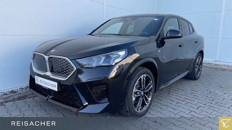 Schwarz Neu 2025 BMW iX2 M Sport SUV | 49.890 € (Fairer Preis) - Bild 1/4