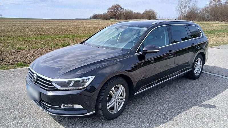 Gebraucht VW Passat Highline 150 PS (110 kW) 2017 Schwarz Kombi