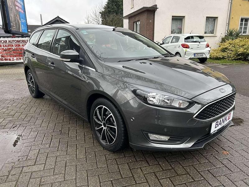 Gebraucht Ford Focus 125 PS (91 kW) 2018 Magneticgrau (metallic) Kombi