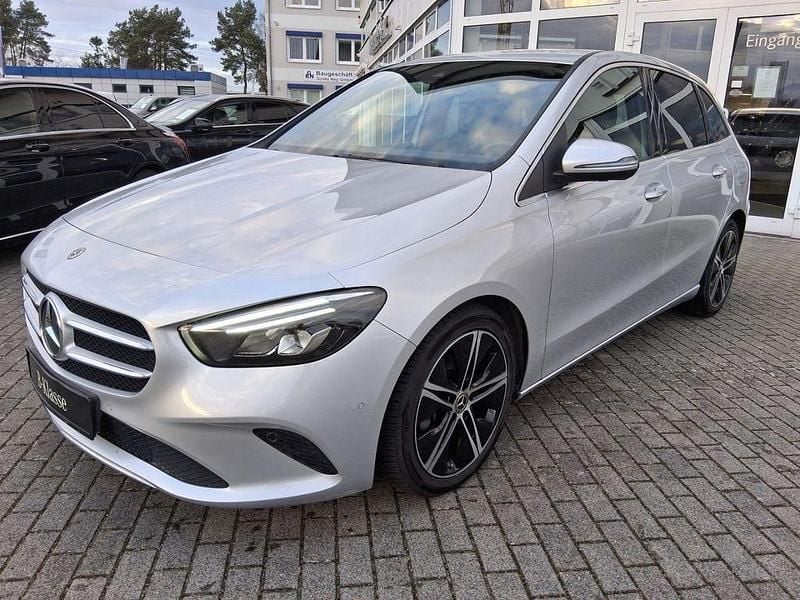 Gebraucht Mercedes B200 Progressive 150 PS (110 kW) 2020 Silber Van / Kleinbus