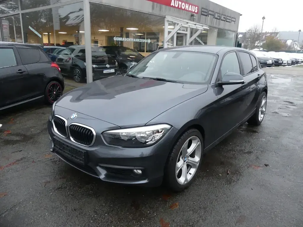 Gebraucht BMW 116 Advantage 109 PS (80 kW) 2015 Grau Kleinwagen