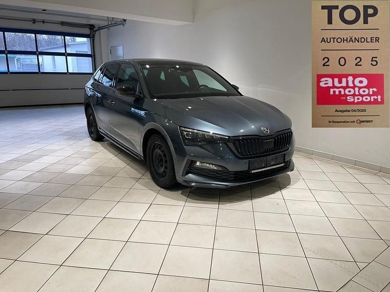 Grau metallic Gebraucht 2021 Skoda Scala Monte Carlo Kleinwagen | 19.820 € (Fairer Preis) - Bild 1/4