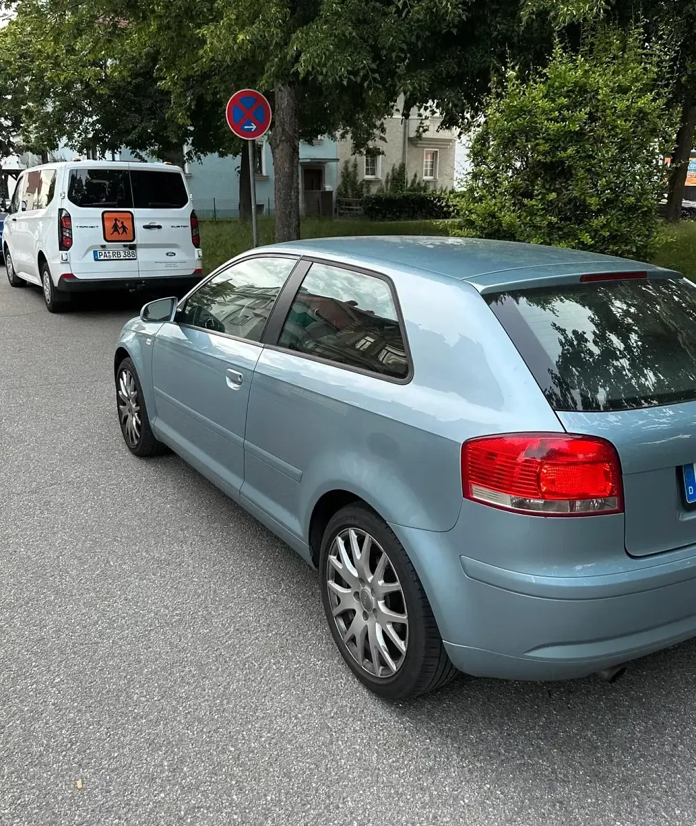 Gebraucht Audi A3 104 PS (76 kW) 2007 Blau Kleinwagen