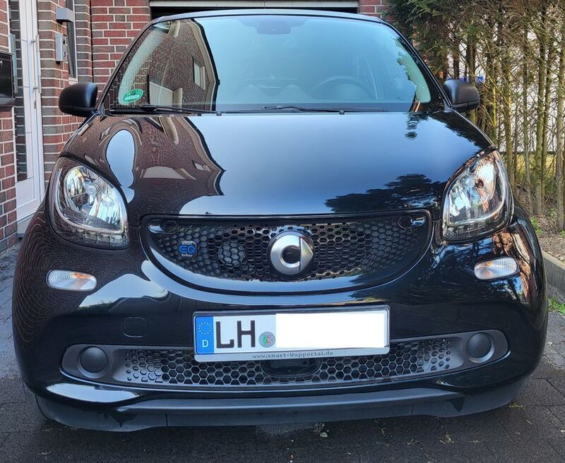 Schwarz Gebraucht 2018 Smart ForFour Electric Drive Limousine | 7.900 € (Fairer Preis) - Bild 1/4