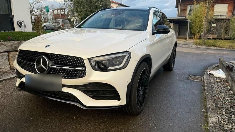 Gebraucht Mercedes GLC300 AMG 258 PS (189 kW) 2020 Weiß SUV