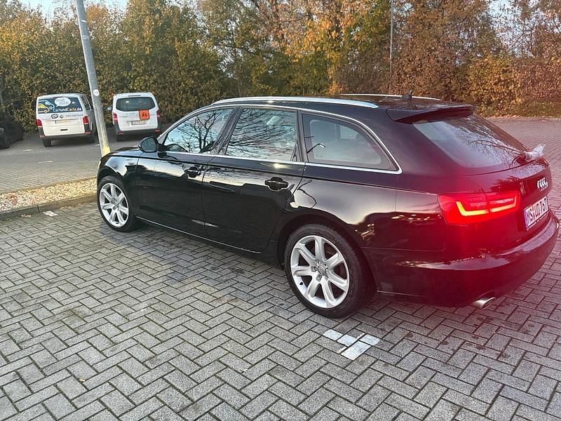 Gebraucht Audi A6 204 PS (150 kW) 2014 Schwarz Kombi