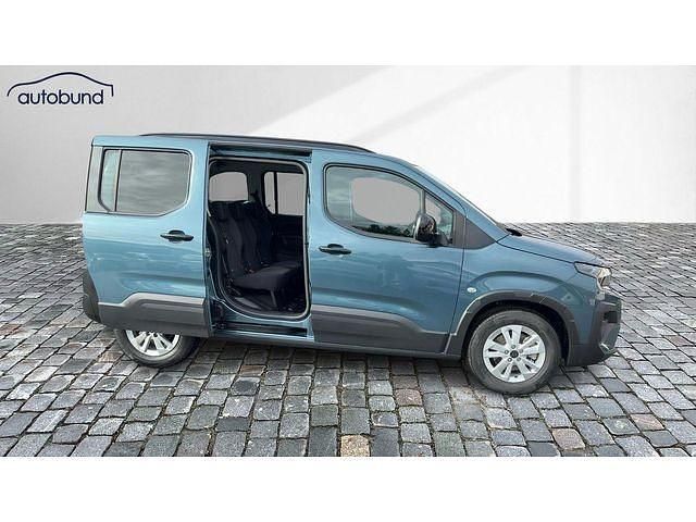 Neu Peugeot Rifter Allure 110 PS (80 kW) 2025 Van / Kleinbus