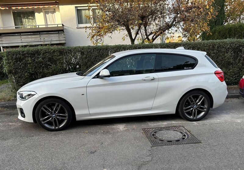 Weiß Gebraucht 2015 BMW 120 M Sport Kleinwagen | 14.900 € (Fairer Preis) - Bild 1/4