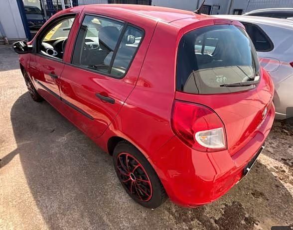 Gebraucht Renault Clio IV Expression 75 PS (55 kW) 2012 Rot Kleinwagen