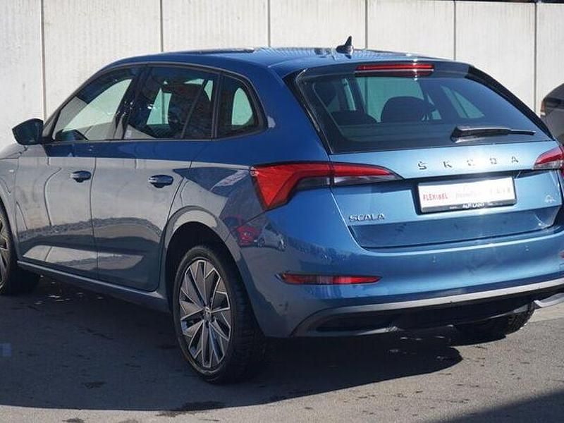 Gebraucht Skoda Scala Clever 110 PS (80 kW) 2021 Blau Kleinwagen