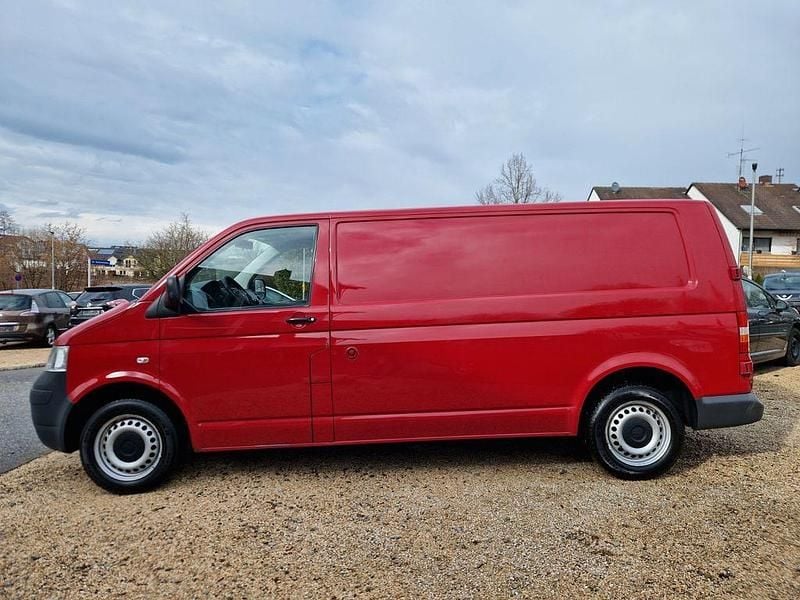 Gebraucht VW Transporter 116 PS (85 kW) 2008 Rot Van