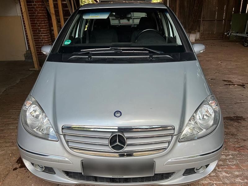 Silber Gebraucht 2006 Mercedes A200 Elegance Kombi | 4.750 € (Guter Preis) - Bild 1/4