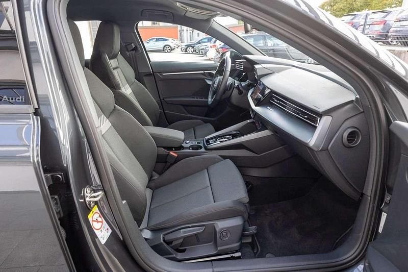 Gebraucht Audi A3 Ambiente 150 PS (110 kW) 2024 Manhattangrau metallic Kombi