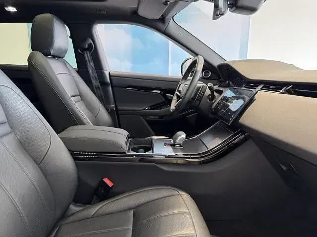 Gebraucht Land Rover Range Rover evoque Black Edition 204 PS (150 kW) 2024 Arroios grey SUV