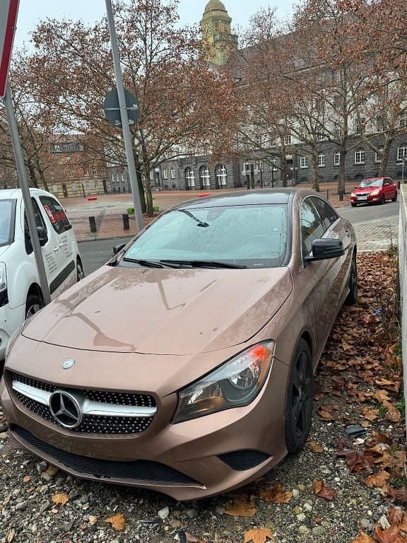 Schwarz Gebraucht 2017 Mercedes CLA250 Limousine | 11.000 € - Bild 1/4