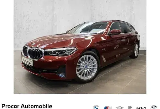 Gebraucht BMW 530e Sport Line 292 PS (214 kW) 2023 Kombi