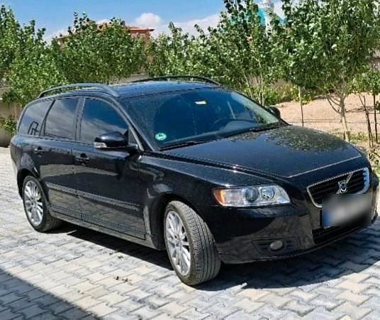 Schwarz Gebraucht 2009 Volvo V50 Kombi | 5.500 € - Bild 1/4