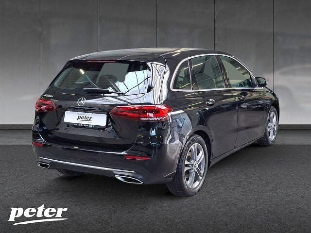 Gebraucht Mercedes B180 Progressive 116 PS (85 kW) 2021 Schwarz Van / Kleinbus