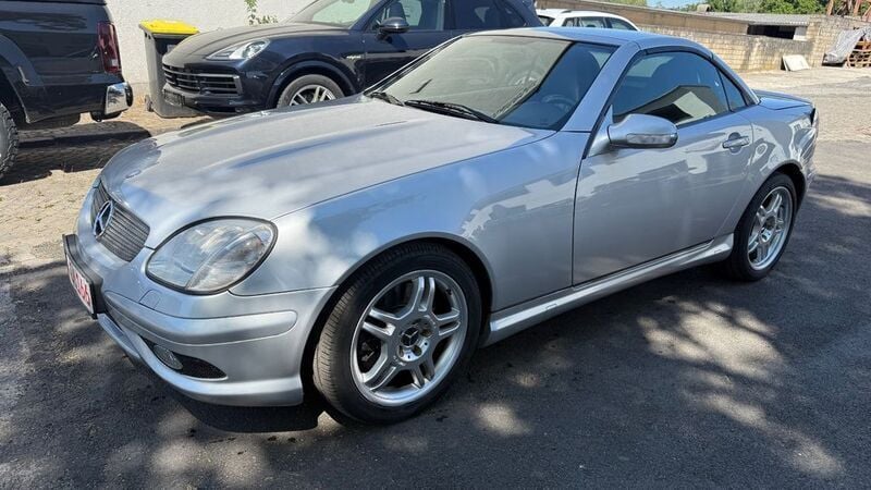 Gebraucht Mercedes SLK32 AMG AMG 354 PS (260 kW) 2002 Brillantsilber  metalliclack Cabrio