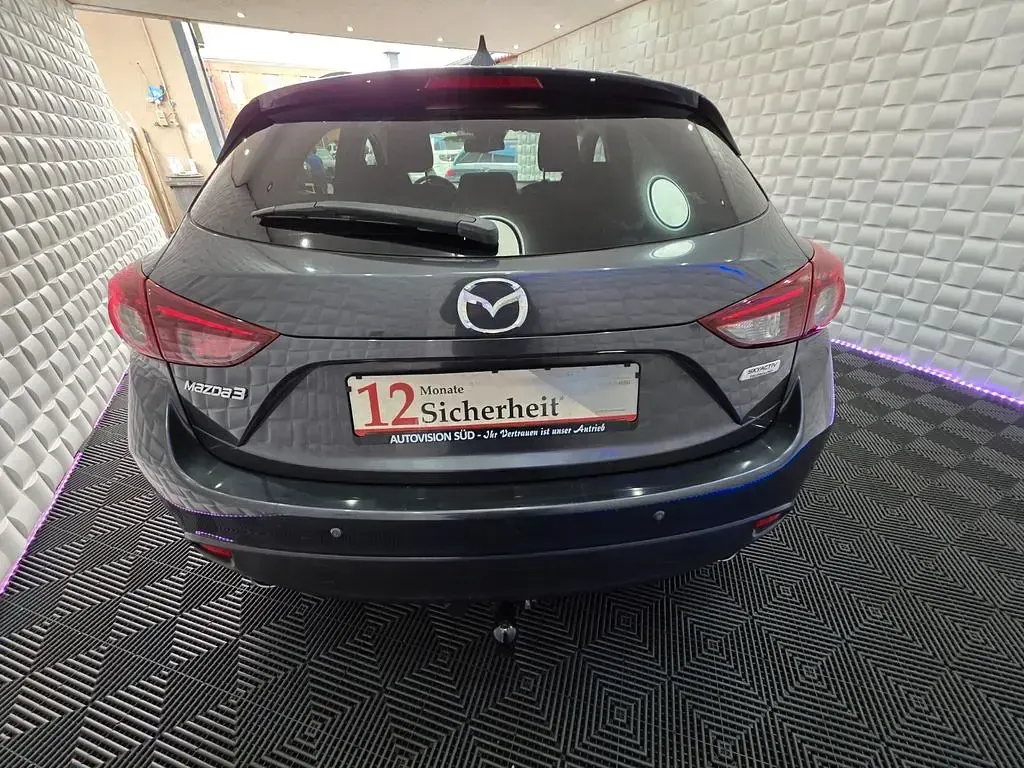 Gebraucht Mazda 3 Center-Line 150 PS (110 kW) 2015 Grau Limousine