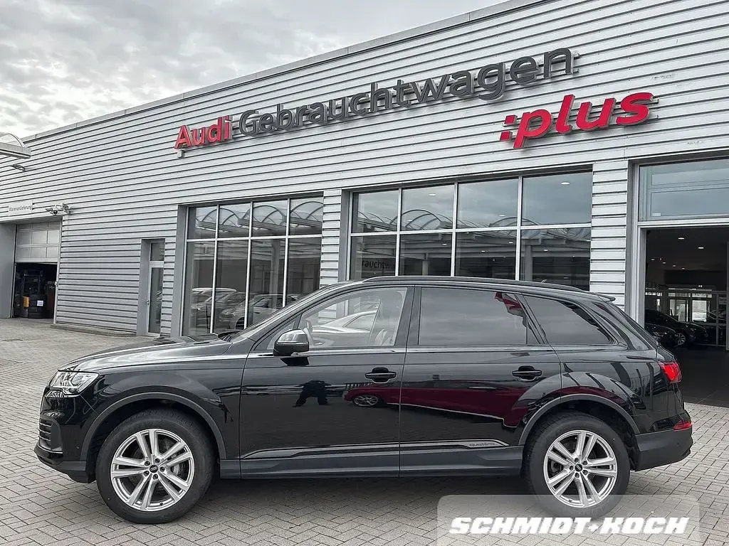 Gebraucht Audi Q7 S-Line 231 PS (169 kW) 2023 Mythosschwarz (schwarz) SUV