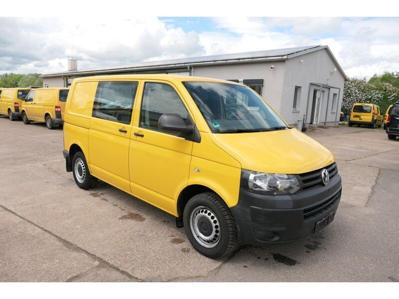 Gebraucht VW T5 84 PS (61 kW) 2014 Ginstergelb r1032 Van