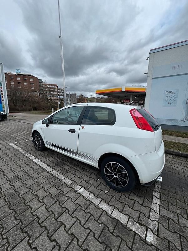 Gebraucht Fiat Punto 2009 Weiß Kleinwagen