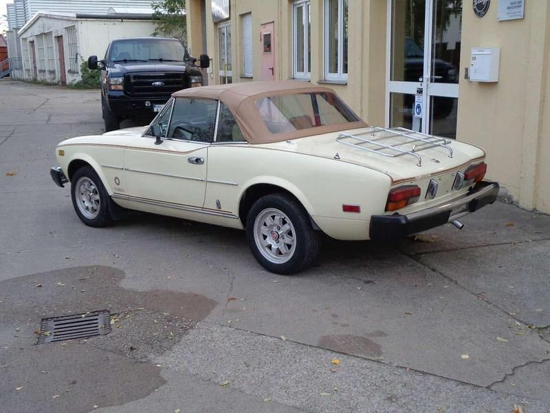 Gebraucht Fiat 124 Spider 116 PS (85 kW) 1982 Beige Cabrio