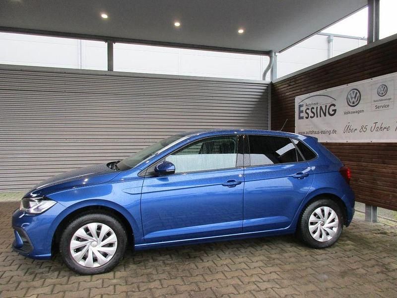 Gebraucht VW Polo Life 80 PS (58 kW) 2024 Blau Kleinwagen