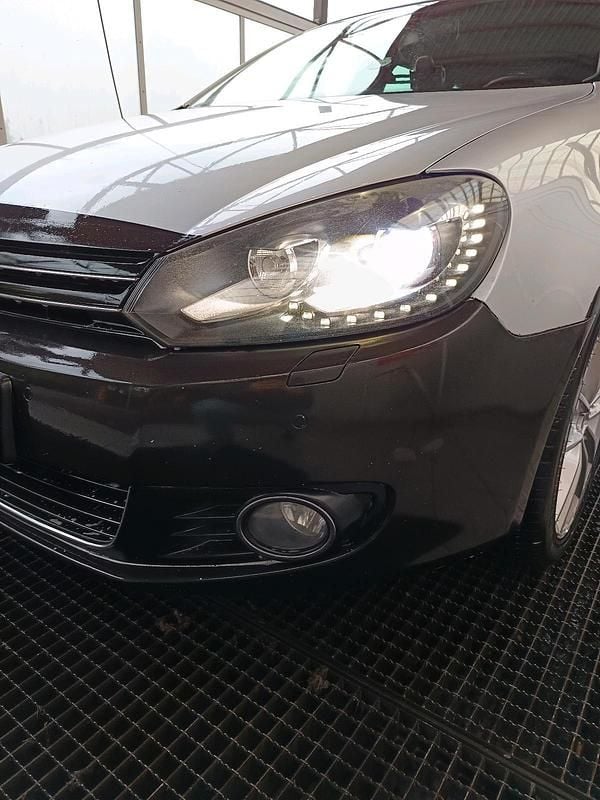 Grau Gebraucht 2012 VW Golf VI Kombi | 3.900 € (Superpreis) - Bild 1/4