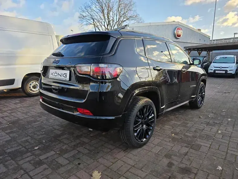 Gebraucht Jeep Compass Altitude 131 PS (96 kW) 2023 Schwarz SUV