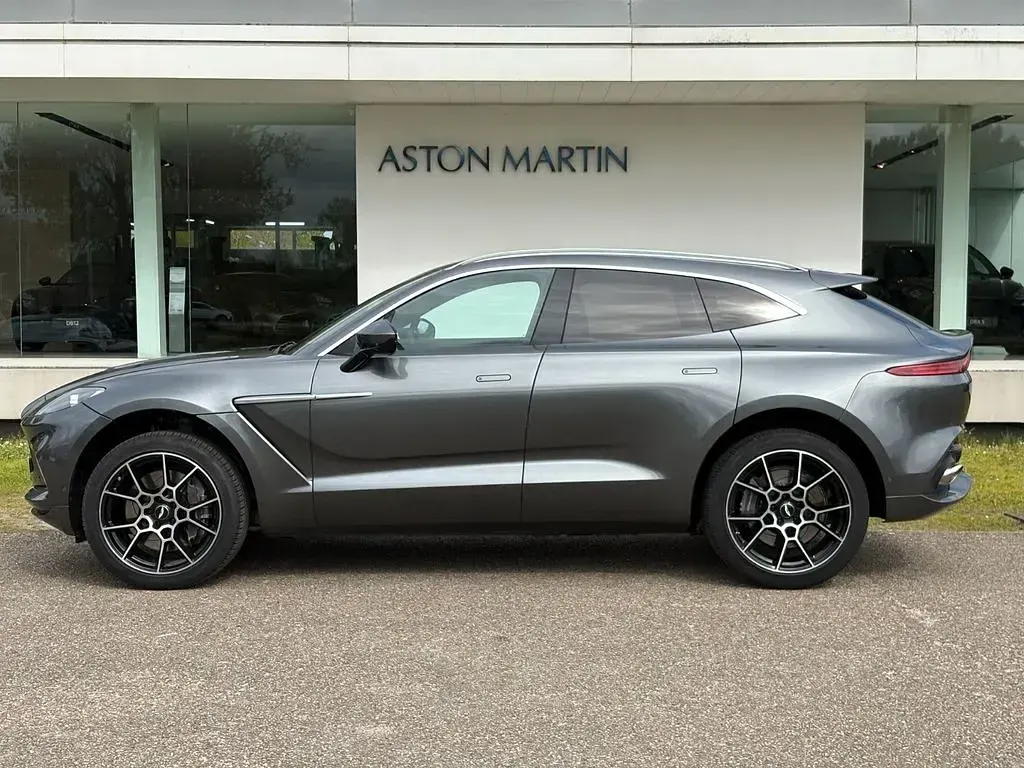 Gebraucht Aston Martin DBX 551 PS (405 kW) 2021 SUV