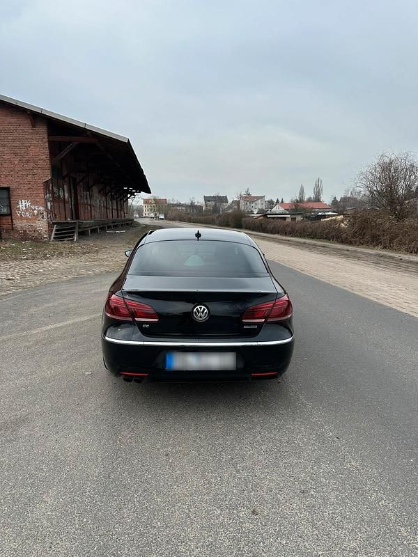 Gebraucht VW Passat 170 PS (125 kW) 2012 Schwarz Limousine