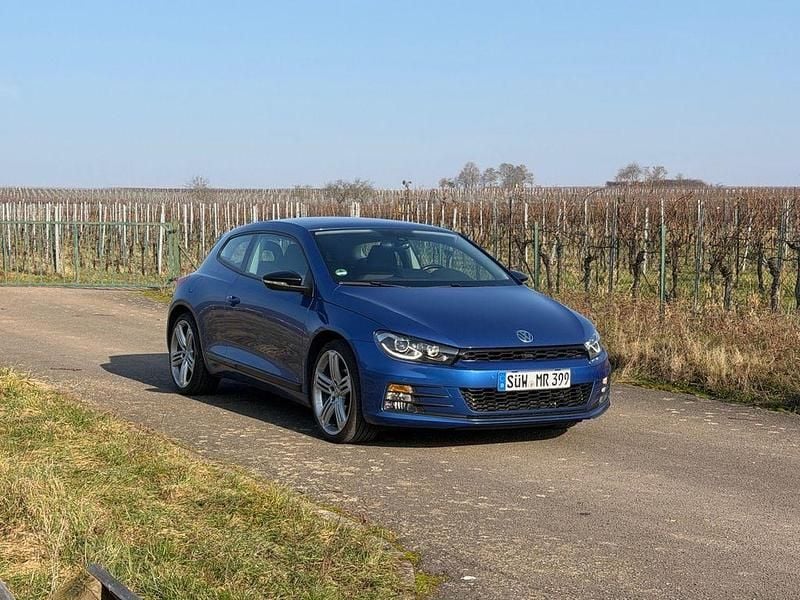 Gebraucht VW Scirocco Life 150 PS (110 kW) 2014 Blau Coupé